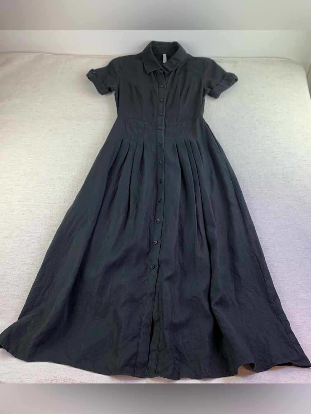 Women's Short-Sleeve Button-Front linen shirt midi Dress in black